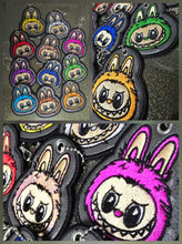 Cargar imagen en el visor de la galería, Labubu Design Master Keychain