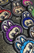 Cargar imagen en el visor de la galería, Labubu Design Master Keychain

