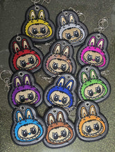 Cargar imagen en el visor de la galería, Labubu Design Master Keychain
