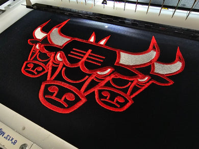 The BULLS Sweatshirt/Hoody - Premium TShirts & More