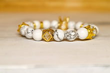 Load image into Gallery viewer, White Stone G Bracelet
