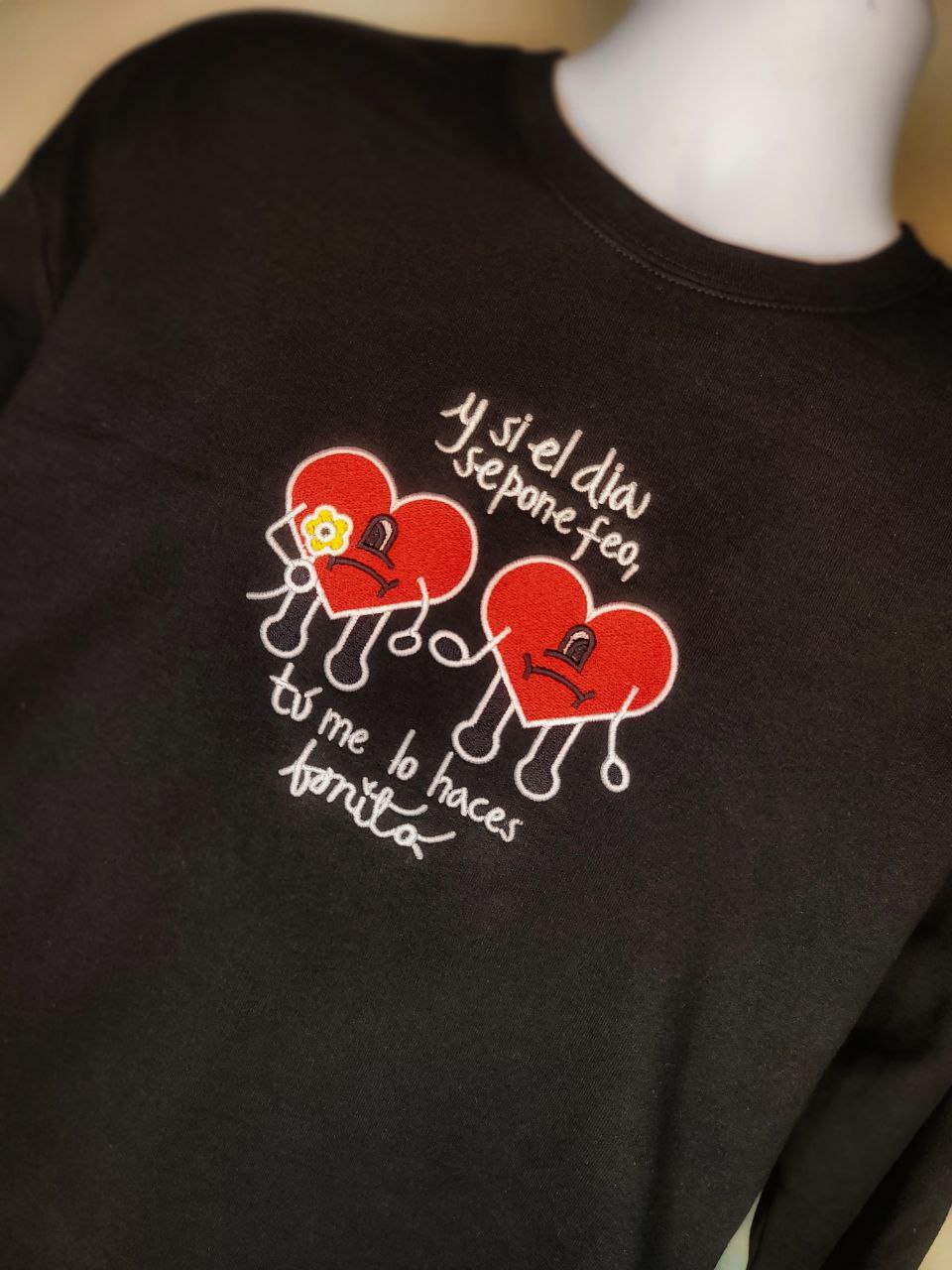 Y Si El Dia Se Pone Feo Crewneck Sweatshirt
